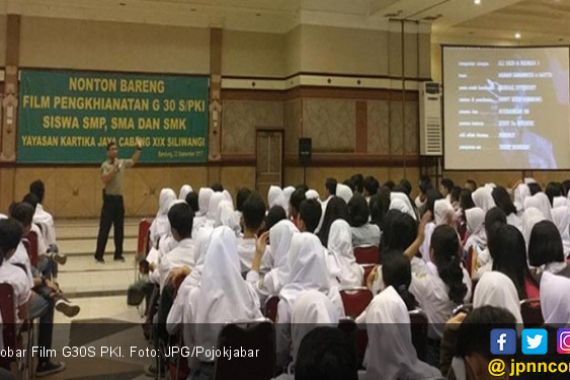 Kodam Undang Ratusan Siswa Nonton Film G30S PKI - JPNN.COM