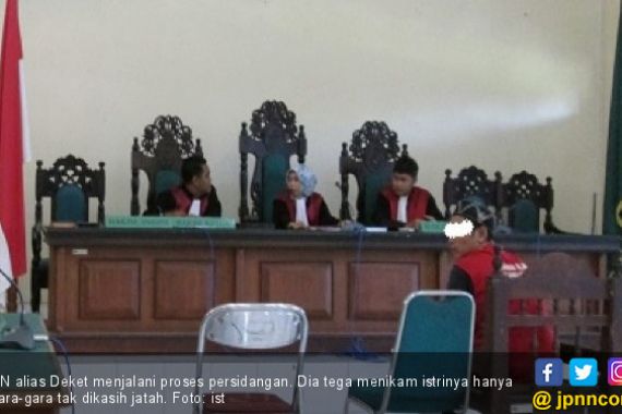 Suami Tusuk Istri Gara-gara tak Dikasih Jatah di Ranjang - JPNN.COM