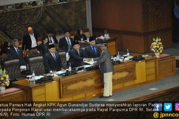 Paripurna DPR Setujui Laporan Kerja Pansus Angket KPK - JPNN.COM