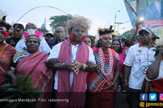 Gubernur Papua Barat Sebut Wawali Kota Malang Pemicu Kerusuhan - JPNN.COM
