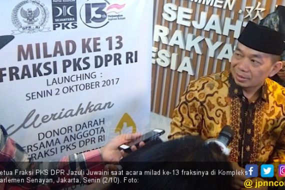 Ustaz Jazuli Ingin DPR Pertemukan Panglima TNI dan Kapolri - JPNN.COM
