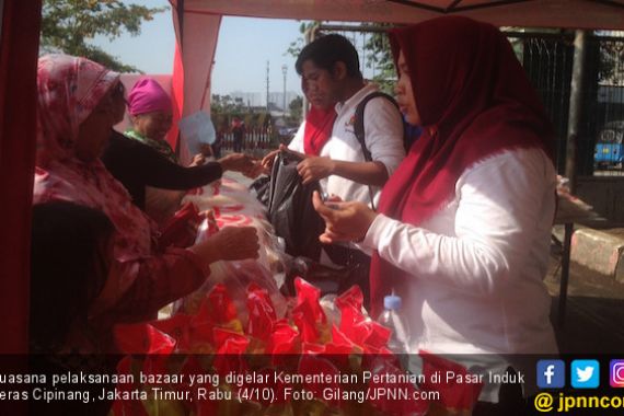Kementan Gelar Pangan Murah di Pasar Induk Beras Cipinang - JPNN.COM