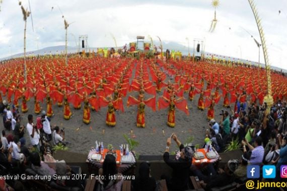 Festival Gandrung Sewu 2017 Banyuwangi Bidik Rekor MURI - JPNN.COM