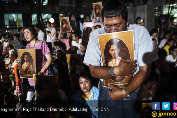 Jenazah Raja Bhumibol Bakal Dibakar Putra Mahkota - JPNN.COM