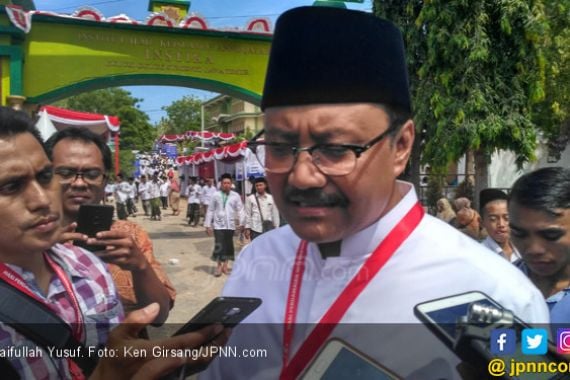 Relawan Gus Ipul Sudah Bergerak, Baliho Bertebaran - JPNN.COM