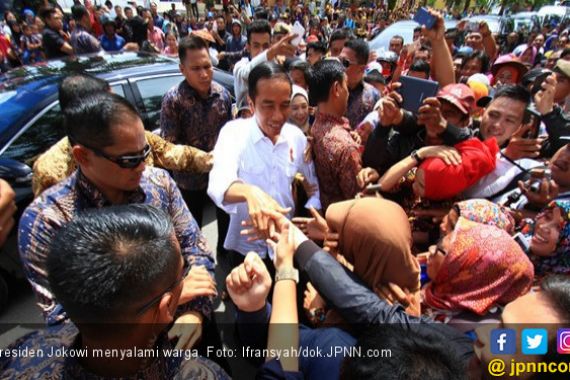 Jokowi Sayang Golkar, Pilpres Berpotensi Mirip Pilgub Jatim - JPNN.COM