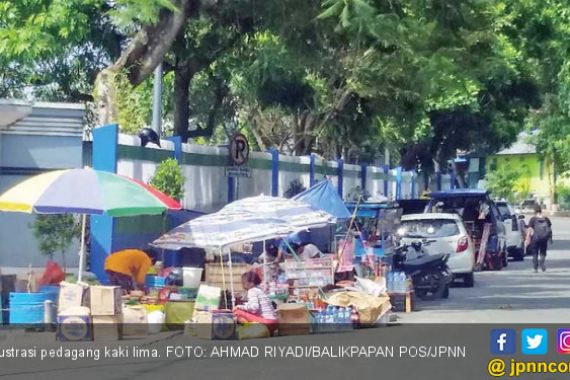Anies Janji Beri PKL Tanah Abang Tenda Gratis - JPNN.COM