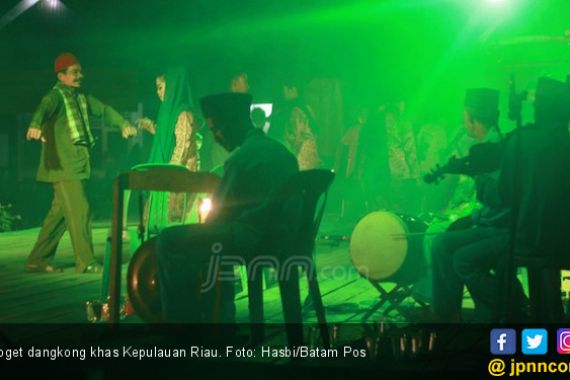 Dangkong Dance Festival Tarik Wisman Menyeberang ke Karimun - JPNN.COM