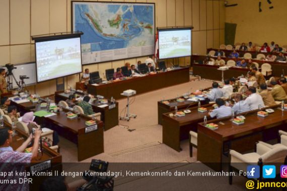 Komisi II Jamin Pembahasan Perppu Ormas Selalu Terbuka - JPNN.COM