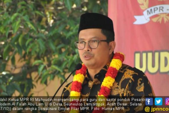 Mahyudin Menyambangi Ponpes Al Falah Abu Lam U di Aceh Besar - JPNN.COM