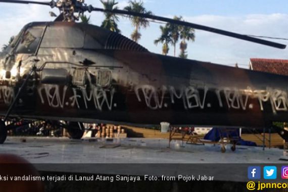 Video Vandalisme di Tugu Helikopter Lanud Atang Sanjaya - JPNN.COM