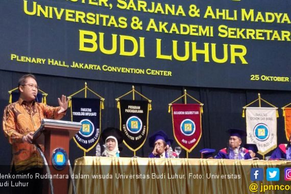 Rektor UBL Minta Wisudawan Tingkatkan Kreativitas - JPNN.COM