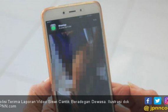 Perempuan Cantik Pemeran di Video Panas Takut Pulang - JPNN.COM