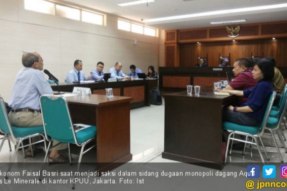 Faisal Basri Jadi Saksi Ahli di Sidang Dugaan Monopoli Aqua - JPNN.COM