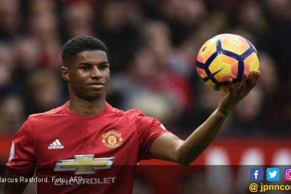 Garang di Depan Gawang, Rashford Ternyata Anak Mama - JPNN.COM