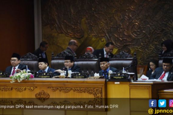 DPR Selesaikan 8 RUU Selama Masa Sidang I - JPNN.COM