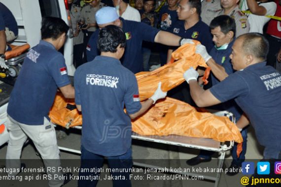 Polisi Olah TKP di Pabrik Petasan, 7 Saksi Diperiksa - JPNN.COM