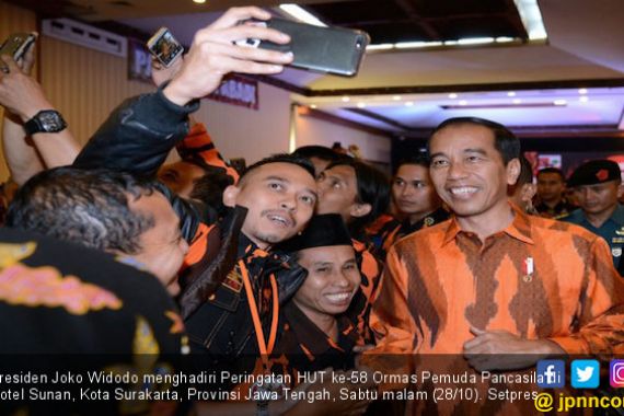 Jokowi Sebut Pemuda Pancasila Ormas Spesial - JPNN.COM