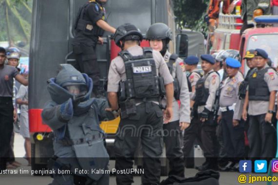Bom Kembali Meledak di Dekat Polsek Taman Sepanjang - JPNN.COM