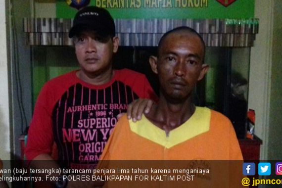 Tusuk Selingkuhan, Begitu Ditangkap Polisi Telepon Istri - JPNN.COM