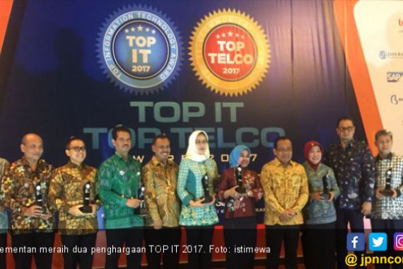 Kementan Raih Dua Penghargaan TOP IT 2017 - JPNN.COM