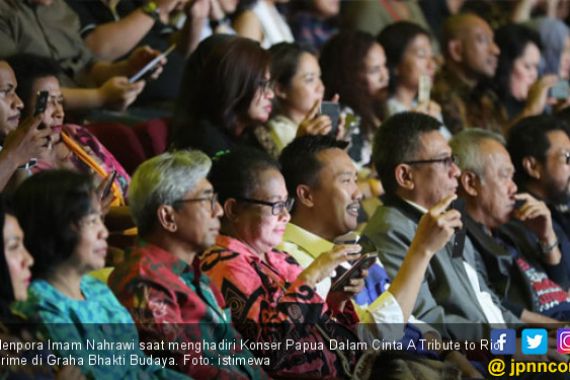 Menpora Takjub Saksikan Konser Papua Dalam Cinta - JPNN.COM