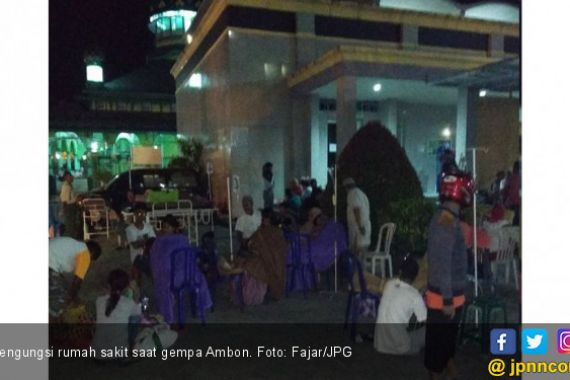 Ambon Gempa Lima Kali, Pasien Dilarikan ke Masjid - JPNN.COM