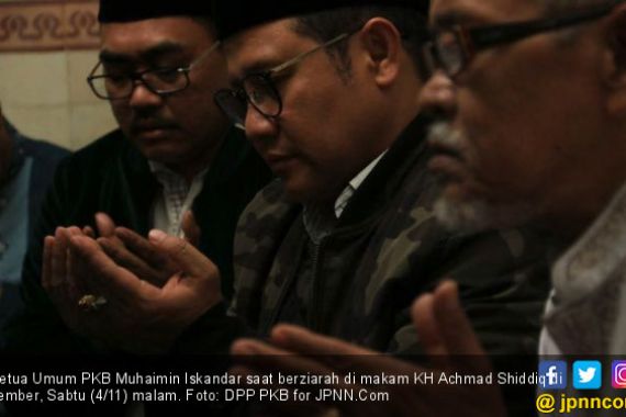 Cak Imin Berziarah ke Makam KH Achmad Shiddiq di Jember - JPNN.COM