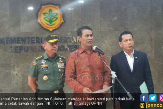 Selain Perang, Cetak Sawah Tugas Pokok TNI - JPNN.COM