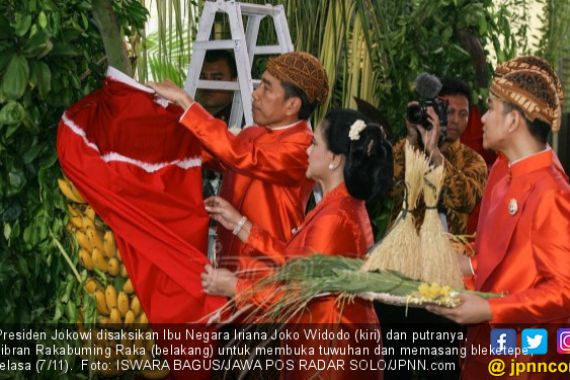 Detik-detik Mengharukan saat Jokowi Melepas Kahiyang Ayu - JPNN.COM