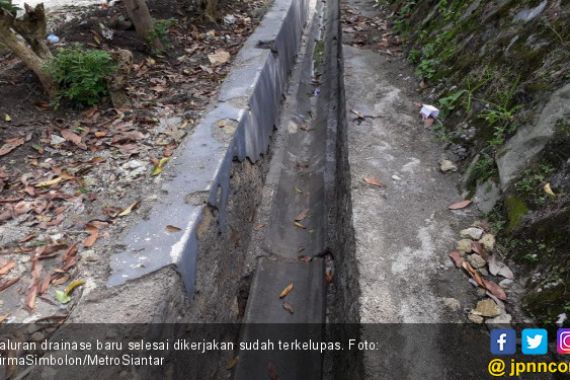 Proyek Drainase Baru Dikerjakan, Tapi Kok Udah Rusak Begini - JPNN.COM