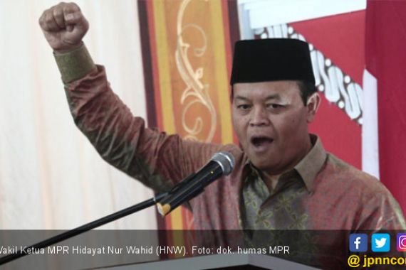 HNW Tak Yakin Pimpinan KPK Palsukan Surat Cegah Novanto - JPNN.COM