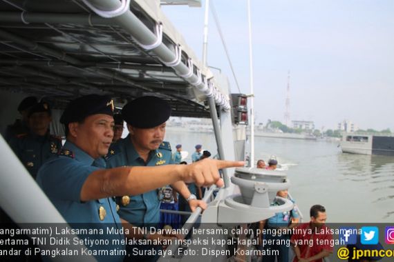 Dua Petinggi TNI AL Inspeksi ke Kapal Perang - JPNN.COM