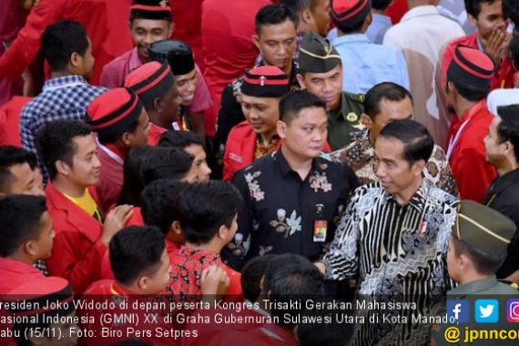 Jokowi Pamer Nyali di Depan Kongres GMNI - JPNN.COM