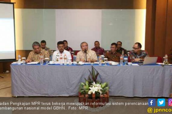 Badan Pengkajian MPR Siapkan Draft GBHN - JPNN.COM