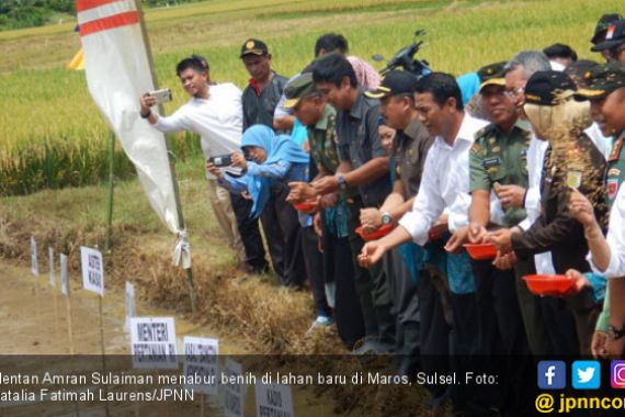 Indonesia Bisa Tak Impor Beras 100 Tahun, Ini Syaratnya - JPNN.COM