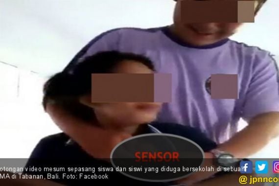 Ssttt, Ada Viral Video Siswi Pamer Buah Dada di Kelas - JPNN.COM