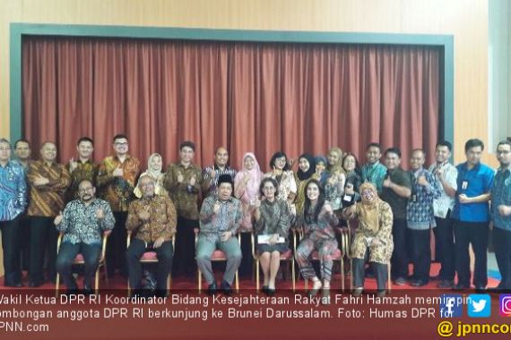 Fahri Pimpin Rombongan DPR Bertemu TKI di Brunei Darussalam - JPNN.COM
