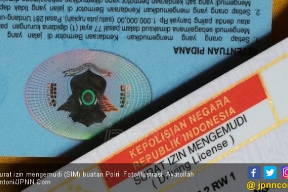 Pembuatan Satu Lembar SIM Palsu Seharga Rp 1,5 juta - JPNN.COM