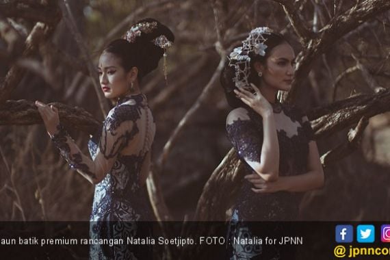 Inspirasi Dewi Khayangan Dalam Balutan Batik - JPNN.COM