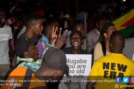 Merdekaaa! Mugabe Lengser, Rakyat Menari di Jalan - JPNN.COM
