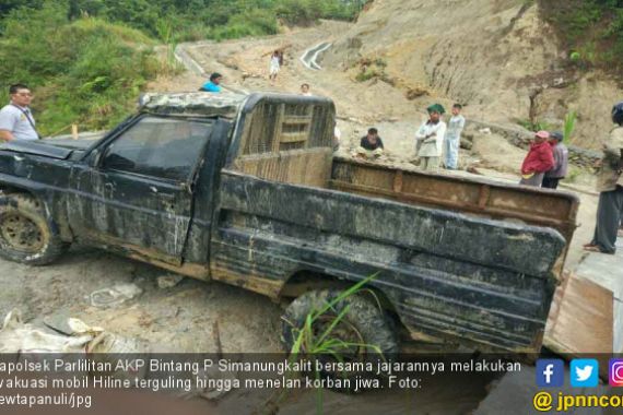 Mobil Terguling di Humbahas, Remaja 14 Tahun Meregang Nyawa - JPNN.COM