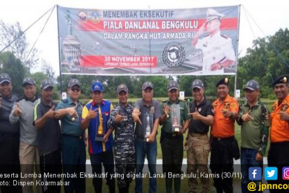 Usai Menembak Eksekutif, Lanal Bengkulu Gelar Lomba Dayung - JPNN.COM