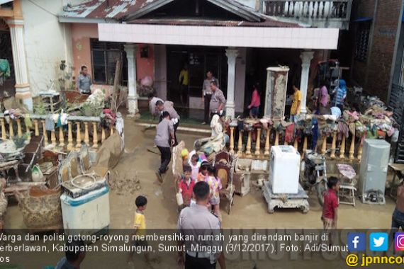Sei Babura Meluap, Sejumlah Daerah di Sumut Dilanda Banjir - JPNN.COM