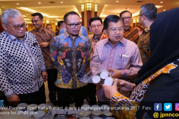 Wapres Serahkan Penghargaan Paramakarya Kepada 30 Perusahaan - JPNN.COM