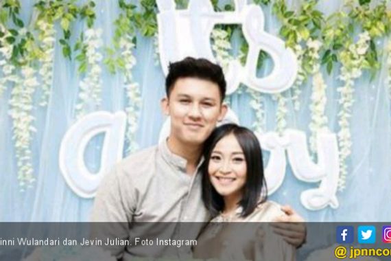 Selamat! Anak Pertama Rinni Wulandari dan Jevin Telah Lahir - JPNN.COM