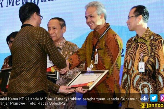 Selamat, Gubernur Ganjar Terima Penghargaan dari KPK - JPNN.COM