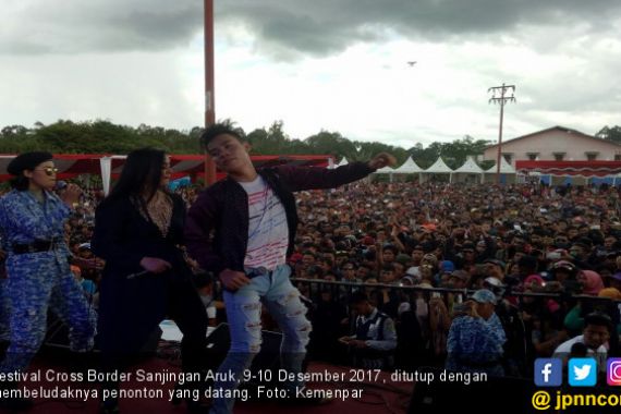 Penutupan Festival Crossborder Aruk 2017 Heboh - JPNN.COM