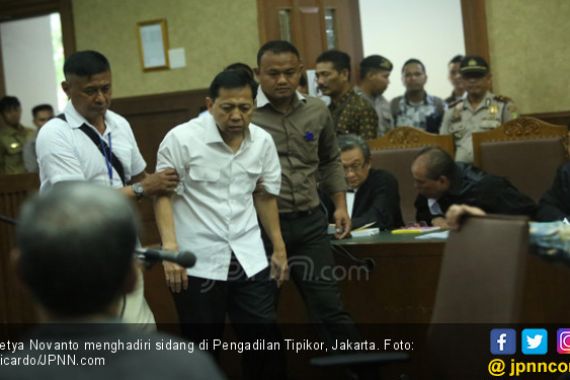 Dua Kali Ditanya Nama, Setya Novanto Cuma Diam, Lupa ya? - JPNN.COM