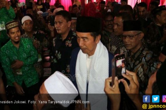 Seruan Jokowi untuk Pemuda Islam Indonesia - JPNN.COM